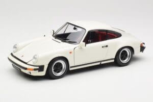 Porsche 911 930 Carrera 3.2 Grand Prix White Minichamps 1:18 100063024 Metalli