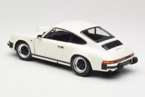 Porsche 911 930 Carrera 3.2 Grand Prix White Minichamps 1:18 100063024 Metalli — kuva 7 / 8
