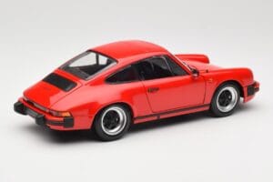 Porsche 911 930 Carrera 3.2 Guards Red Minichamps 1:18 100063021 Metalli — kuva 3 / 8