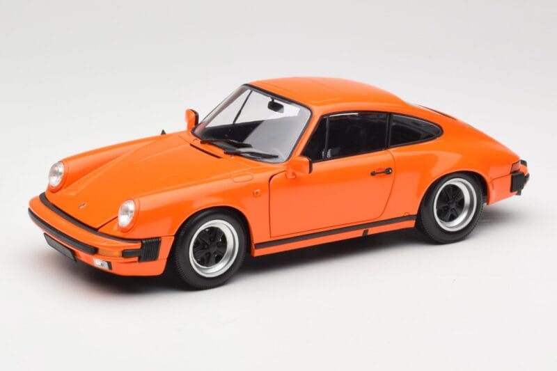 Porsche 911 930 Carrera 3.2 Signal Orange Minichamps 1:18 100063025 Metalli
