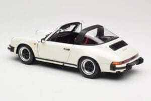 Porsche 911 930 Carrera Targa 3.2 Grand Prix White Minichamps 1:18 100063062 Metalli — kuva 7 / 8