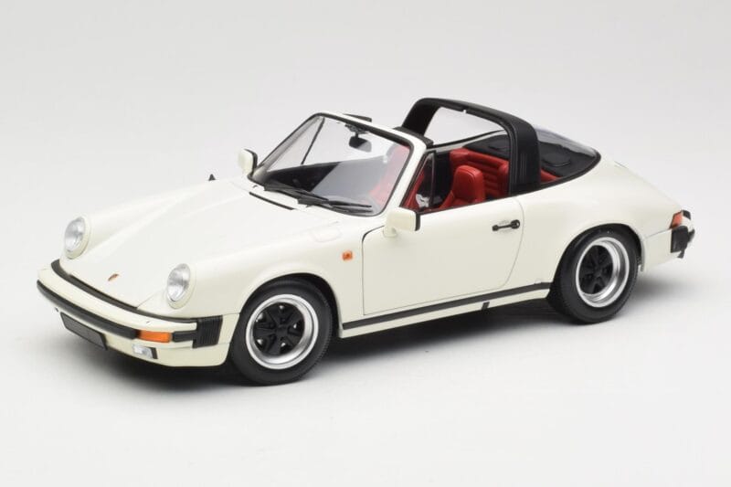 Porsche 911 930 Carrera Targa 3.2 Grand Prix White Minichamps 1:18 100063062 Metalli