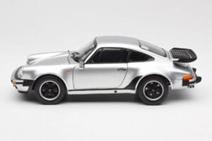 Porsche 911 930 Turbo 3.3 Hopea Norev 1:18 187574 Metalli — kuva 4 / 8