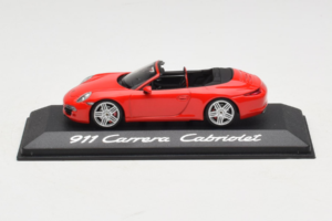 Porsche 911 991 Carrera Avoauto Punainen Minichamps 1:43 WAP0200120C Metalli