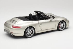 Porsche 911 991 Carrera S Cabriolet GT Hopea Metallic Minichamps 1:18 100061030 Metalli — kuva 3 / 8