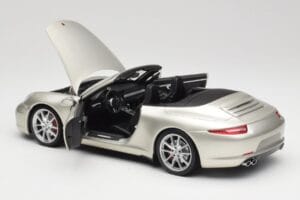 Porsche 911 991 Carrera S Cabriolet GT Hopea Metallic Minichamps 1:18 100061030 Metalli — kuva 5 / 8