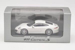 Porsche 911 991 Carrera S Valkoinen IAA Frankfurt 2011 Minichamps 1:43 WAX20100090 Metalli — kuva 5 / 5