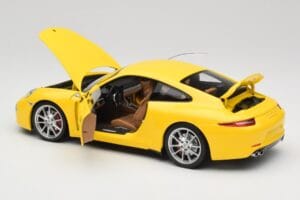 Porsche 911 991 Carrera S Racing Yellow Minichamps 1:18 100061021 Metalli — kuva 5 / 8