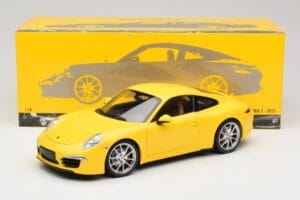 Porsche 911 991 Carrera S Racing Yellow Minichamps 1:18 100061021 Metalli — kuva 8 / 8