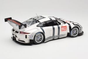 Porsche 911 991 GT3 R #911 2015 Minichamps 1:18 155156000 Metalli — kuva 2 / 6