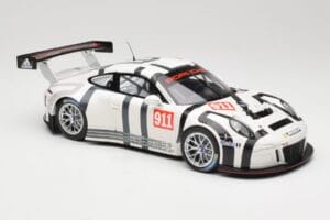 Porsche 911 991 GT3 R #911 2015 Minichamps 1:18 155156000 Metalli — kuva 4 / 6