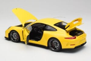 Porsche 911 991 GT3 Racing Keltainen & Hopeavanteet Minichamps 1:18 110062722 Metalli — kuva 5 / 8