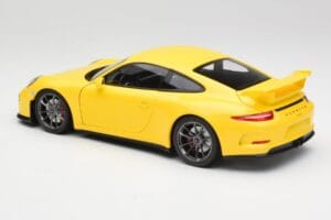 Porsche 911 991 GT3 Racing Keltainen & Hopeavanteet Minichamps 1:18 110062722 Metalli — kuva 7 / 8