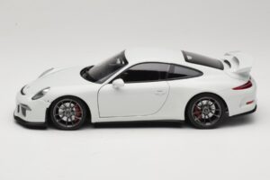 Porsche 911 991 GT3 Valkoinen Hopeavanteilla Minichamps 1:18 113062721 Metalli — kuva 4 / 8