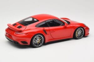 Porsche 911 991 Turbo S Guards Red Minichamps 1:18 110067122 Metalli — kuva 3 / 8