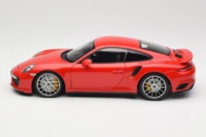 Porsche 911 991 Turbo S Guards Red Minichamps 1:18 110067122 Metalli — kuva 4 / 8