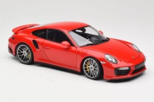 Porsche 911 991 Turbo S Guards Red Minichamps 1:18 110067122 Metalli — kuva 6 / 8