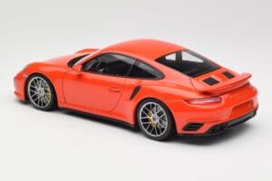 Porsche 911 991 Turbo S Lava Orange Minichamps 1:18 110067120 Metalli — kuva 7 / 8