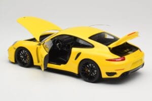 Porsche 911 991 Turbo S Keltainen Mustilla Vanteilla Minichamps 1:18 110062321 Metalli — kuva 5 / 8
