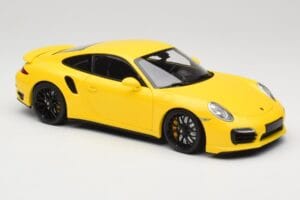 Porsche 911 991 Turbo S Keltainen Mustilla Vanteilla Minichamps 1:18 110062321 Metalli — kuva 6 / 8