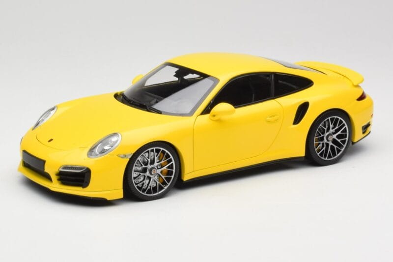 Porsche 911 991 Turbo S Keltainen Hopeavanteilla Minichamps 1:18 110062322 Metalli