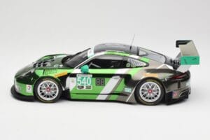 Porsche 911 991.1 GT3 R #540 Black Swan Racing P. Long / T. Pilgrim 24h Daytona 2016 Minichamps 1:18 155166540 Metalli — kuva 3 / 6