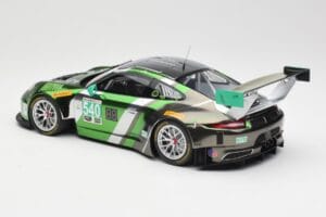 Porsche 911 991.1 GT3 R #540 Black Swan Racing P. Long / T. Pilgrim 24h Daytona 2016 Minichamps 1:18 155166540 Metalli — kuva 5 / 6