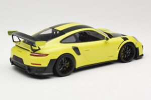 Porsche 911 GT2 RS 991.2 Weissach Package Vihreä Mustat Vanteet Minichamps 1:18 155068300-1 Metalli — kuva 2 / 6