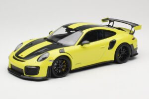 Porsche 911 GT2 RS 991.2 Weissach Package Vihreä Mustat Vanteet Minichamps 1:18 155068300-1 Metalli