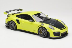 Porsche 911 991.2 GT2 RS Limetinvihreä Hopeavanteilla Minichamps 1:18 155068309 Metalli — kuva 4 / 6