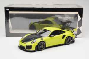 Porsche 911 991.2 GT2 RS Limetinvihreä Hopeavanteilla Minichamps 1:18 155068309 Metalli — kuva 6 / 6