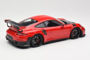 Porsche 911 GT2 RS 991.2 Punainen Mustat Vanteet Minichamps 1:18 155068307 Metalli — kuva 2 / 6
