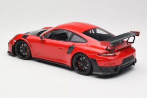 Porsche 911 GT2 RS 991.2 Punainen Mustat Vanteet Minichamps 1:18 155068307 Metalli — kuva 5 / 6