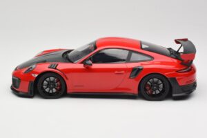 Porsche 911 GT2 RS 991.2 Punainen Mustat Vanteet Minichamps 1:18 155968307 Metalli — kuva 3 / 6