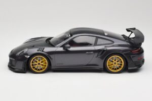 Porsche 911 991.2 GT2 RS Weissach Package Purple Metallic Kultaisilla Magnesiumvanteilla Minichamps 1:18 153068322 Metalli — kuva 3 / 6