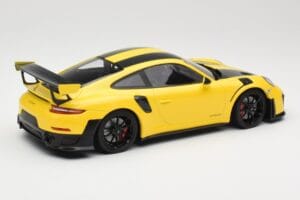 Porsche 911 991.2 GT2 RS Weissach Package Keltainen Mustilla Vanteilla Minichamps 1:18 155068311 Metalli — kuva 2 / 6
