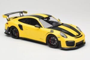 Porsche 911 991.2 GT2 RS Weissach Package Keltainen Mustilla Vanteilla Minichamps 1:18 155068311 Metalli — kuva 4 / 6