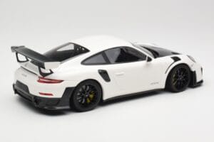 Porsche 911 991.2 GT2 RS Valkoinen Mustilla Vanteilla Minichamps 1:18 155068310 Metalli — kuva 2 / 6
