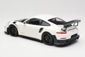 Porsche 911 991.2 GT2 RS Valkoinen Mustilla Vanteilla Minichamps 1:18 155068310 Metalli — kuva 5 / 6