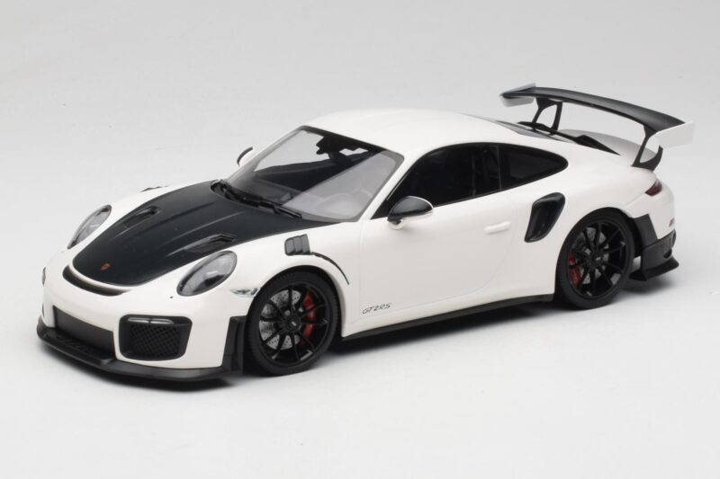 Porsche 911 991.2 GT2 RS Valkoinen Minichamps 1:18 155068301 Metalli