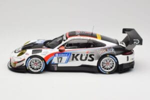 Porsche 911 991.2 GT3 R #17 Kues Team 75 Bernhard M. Christensen / K. Cairoli 24 Hours of Nurburgring 2018 Minichamps 1:18 15 — kuva 3 / 6