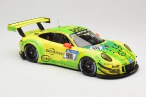 Porsche 911 991.2 GT3 R #911 Manthey Racing R. Dumas / F. Makowiecki 24 Hours of Nurburgring 2017 Minichamps 1:18 155176911 M — kuva 4 / 6
