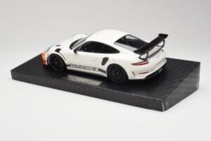 Porsche 911 991.2 GT3 RS Manthey Racing Valkoinen & Sininen & Oranssi Minichamps 1:18 MR-911-GT3RS-1805 Metalli — kuva 5 / 6