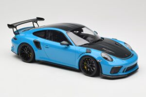 Porsche 911 991.2 GT3 RS Weissach Package Shark Blue Mustat Magnesium Vanteet Minichamps 1:18 153068224 Metalli — kuva 4 / 6