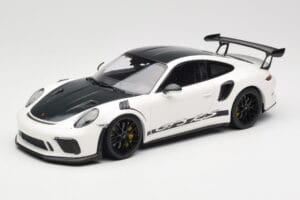 Porsche 911 991.2 GT3 RS Weissach Package Valkoinen Wording Mustat Magnesium Vanteet Minichamps 1:18 153068225 Metalli