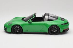 Porsche 911 991.2 Targa 4 GTS British Racing Vihreä Minichamps 1:18 155061065 Metalli — kuva 3 / 6
