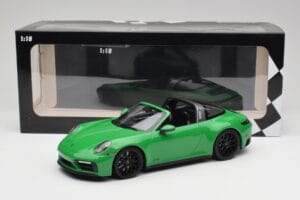 Porsche 911 991.2 Targa 4 GTS British Racing Vihreä Minichamps 1:18 155061065 Metalli — kuva 6 / 6