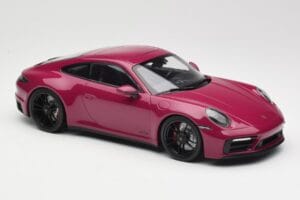 Porsche 911 992 Carrera 4 GTS Rubystar Minichamps 1:18 155063102 Metalli — kuva 4 / 6