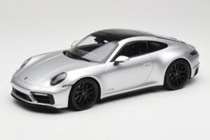 Porsche 911 992 Carrera 4 GTS Hopea Minichamps 1:18 155063104 Metalli