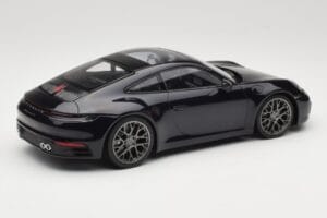 Porsche 911 992 Carrera 4S Blue Metallic Minichamps 1:18 155067321 Metalli — kuva 2 / 6